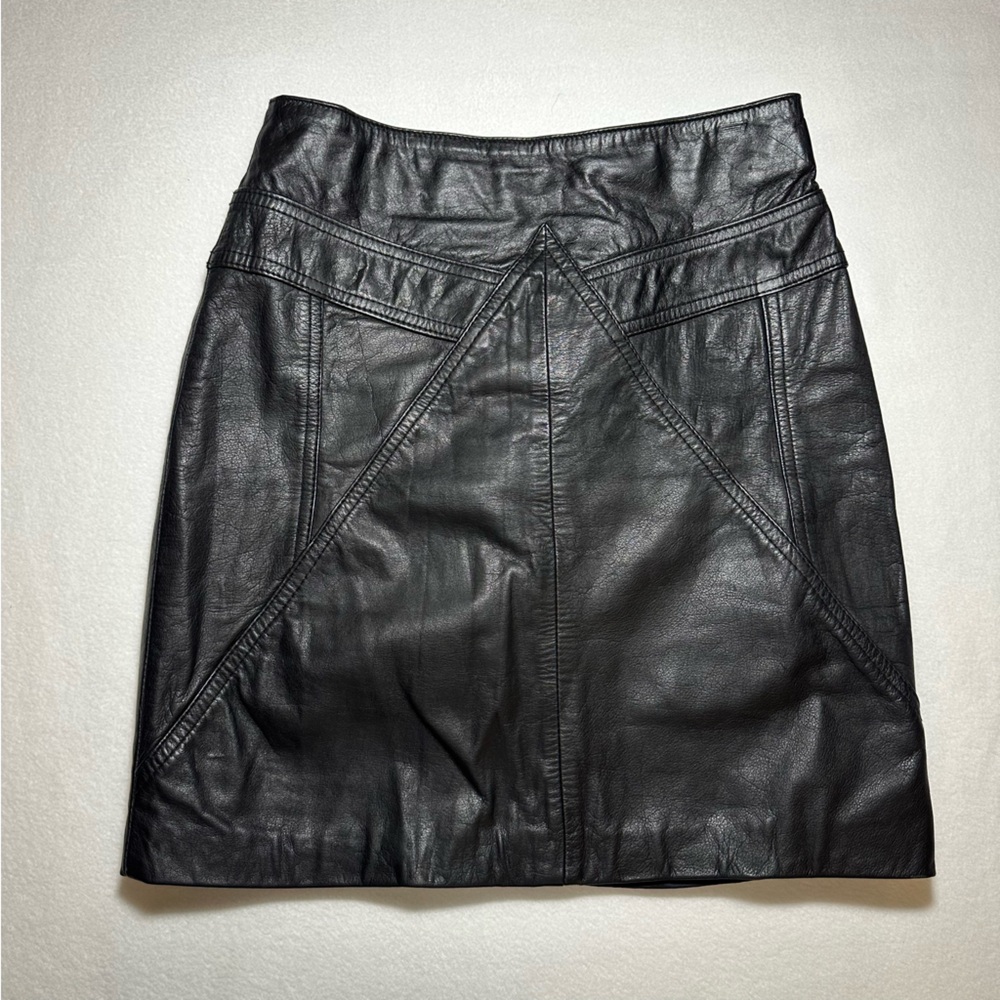 Elegant Black Leather Mini Skirt
